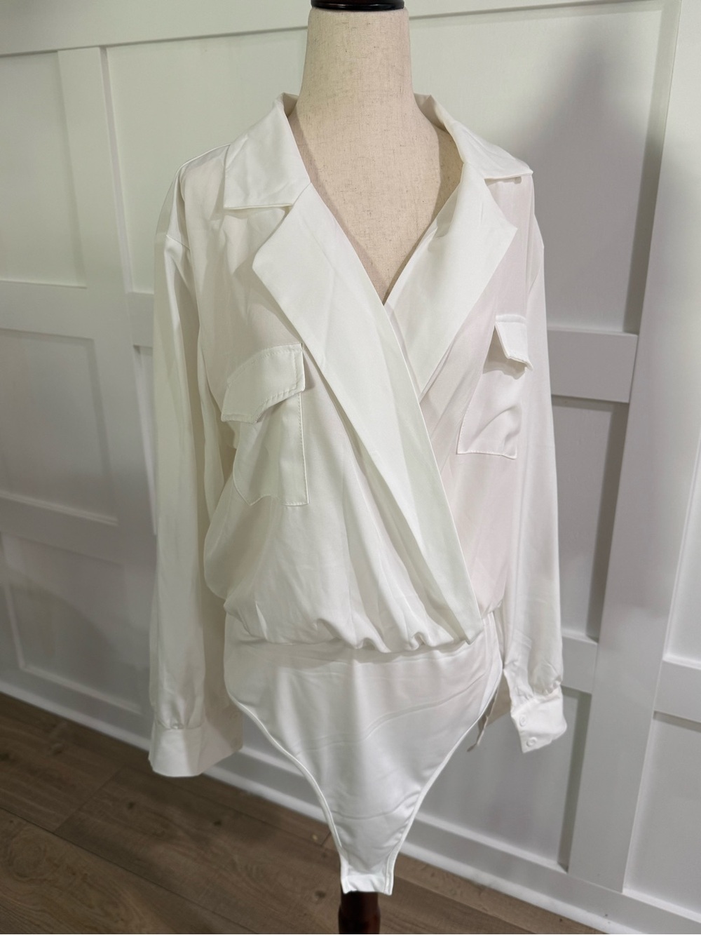 White Wrap Front Long Sleeve Bodysuit XL - Picture 2 of 5